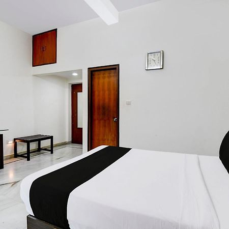 Hotel O Next Generation Guest House Liluāh Buitenkant foto